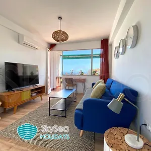 skyseaholidays-torremolinos-centro.es-andalucia.com/